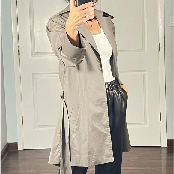 Helo Bicalho cropped trench coat - Picture 4 of 12
